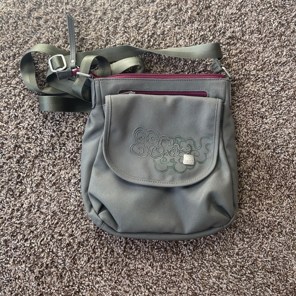 Haiku Crossbody Bag Olive/Sage Color